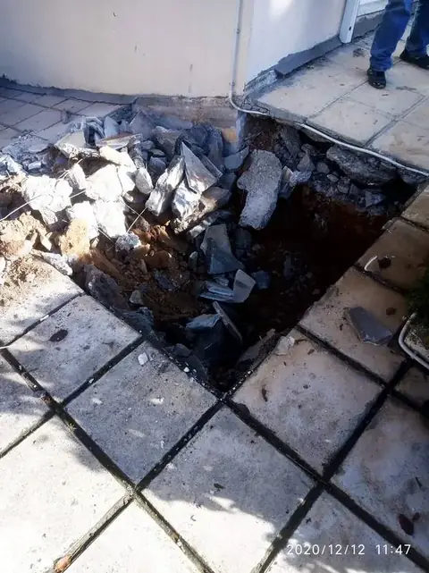 Αποκατάσταση δικτύου αποχέτευσης κάτω από πλακόστρωτο